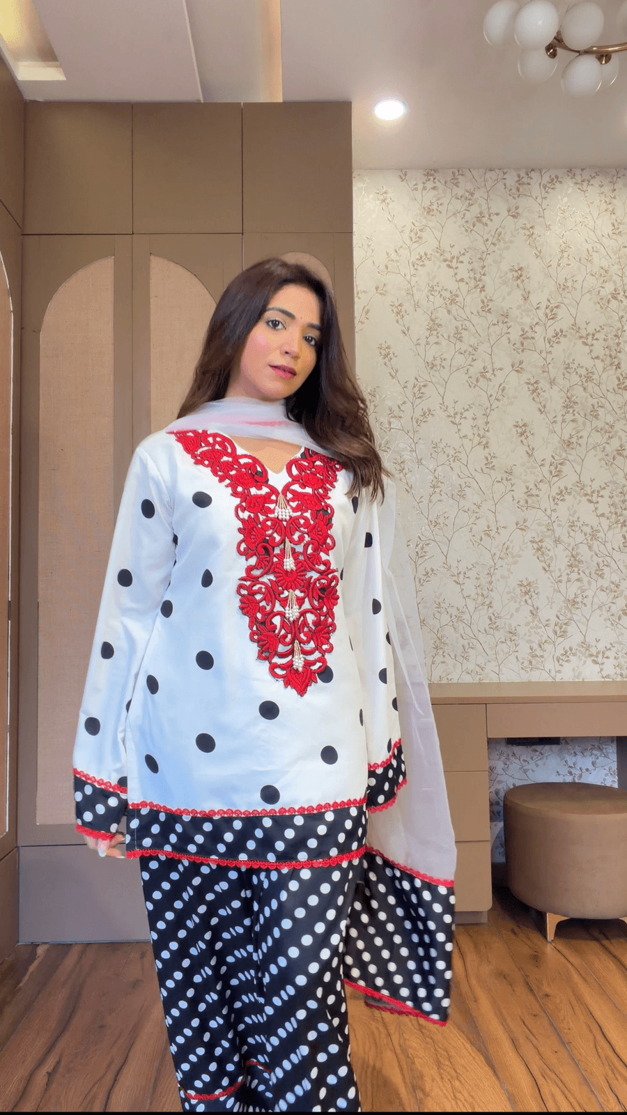 Gul-e-Noor Polka Suit Set