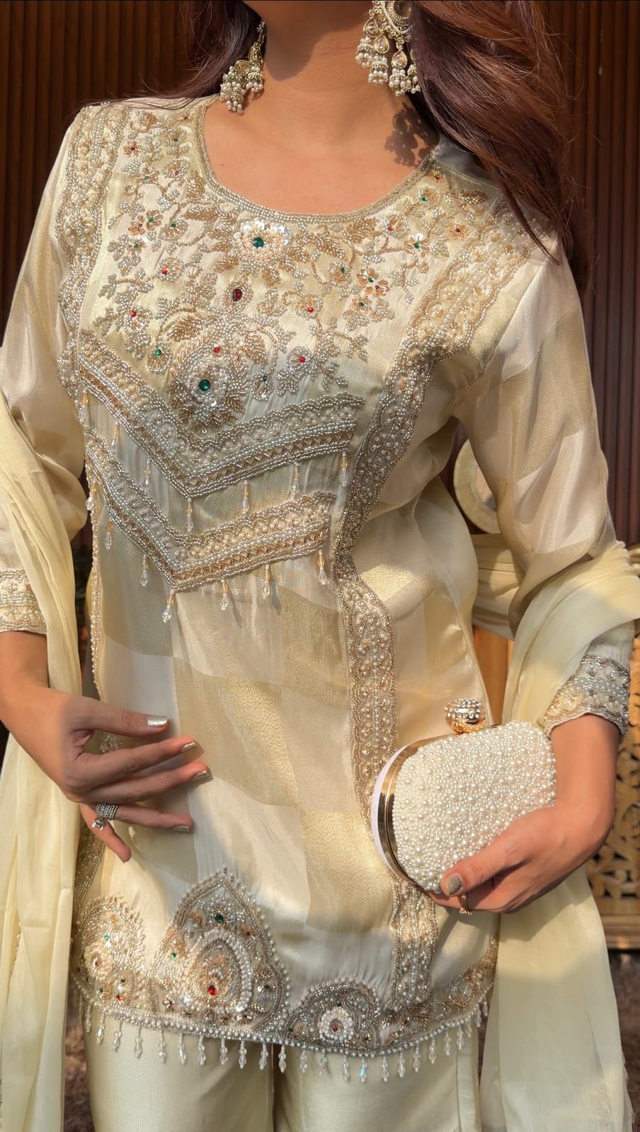 Noore Eclat Embellished Set image 2