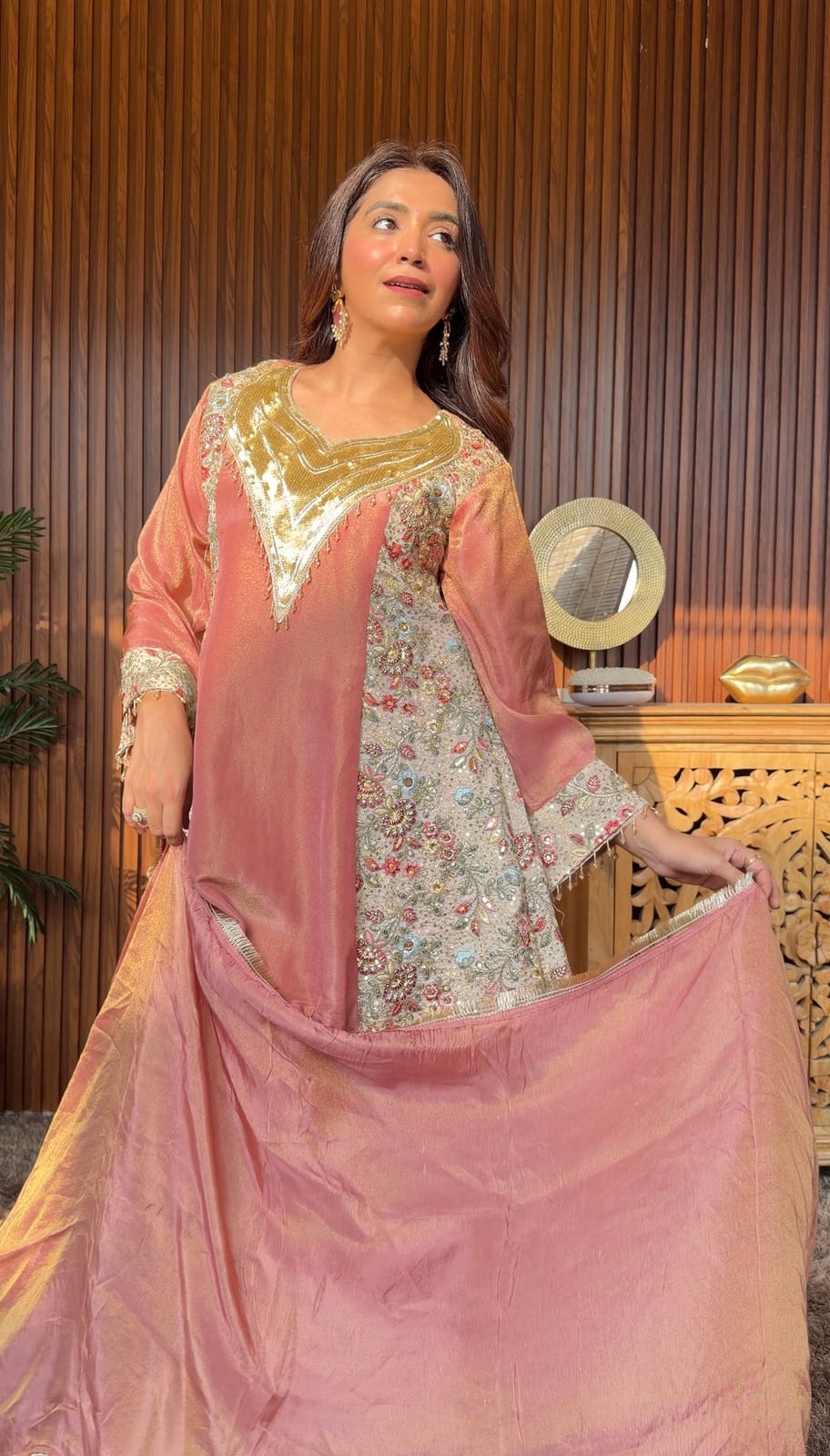 Veloura Rose Embellished Set image 2